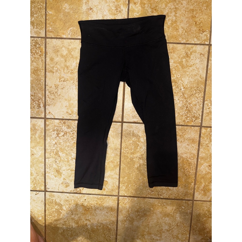 Lululemon Wunder Under Crop Leggings Black Size 6 Yoga Pants
